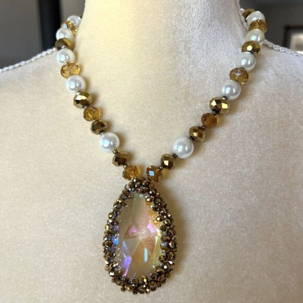 Statement Oval Faceted Crystal Pendant Necklace‎ Brown/Ivory Beaded 18 Inches